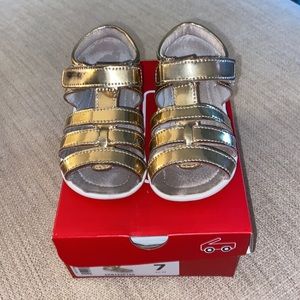 See kai run “Fe” sandal